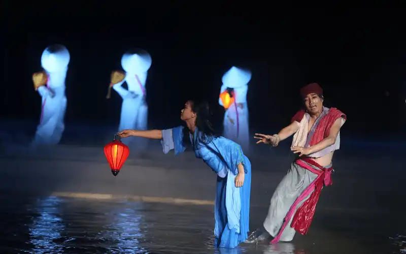 wanderlust tips show thuc canh ky uc Hoi An dat 2 ki luc Viet Nam 4