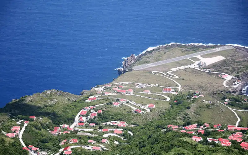 wanderlust tips top 10 san bay ki la nhat the gioi 4