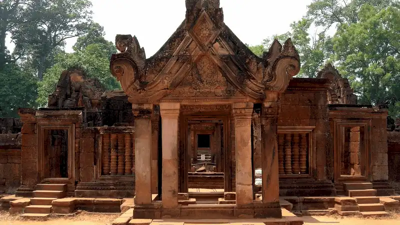 Wanderlust Tips Banteay Srei thanh dia cua nhung nu chien binh o Campuchia 2