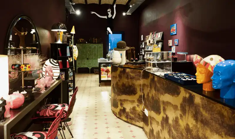 Wanderlust Tips Barcelona diem den mua sam lon nhat Chau Au 4