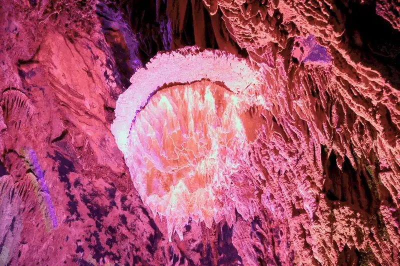 Wanderlust Tips Dao quanh cong vien dia chat toan cau 2018 o Cao Bang 11