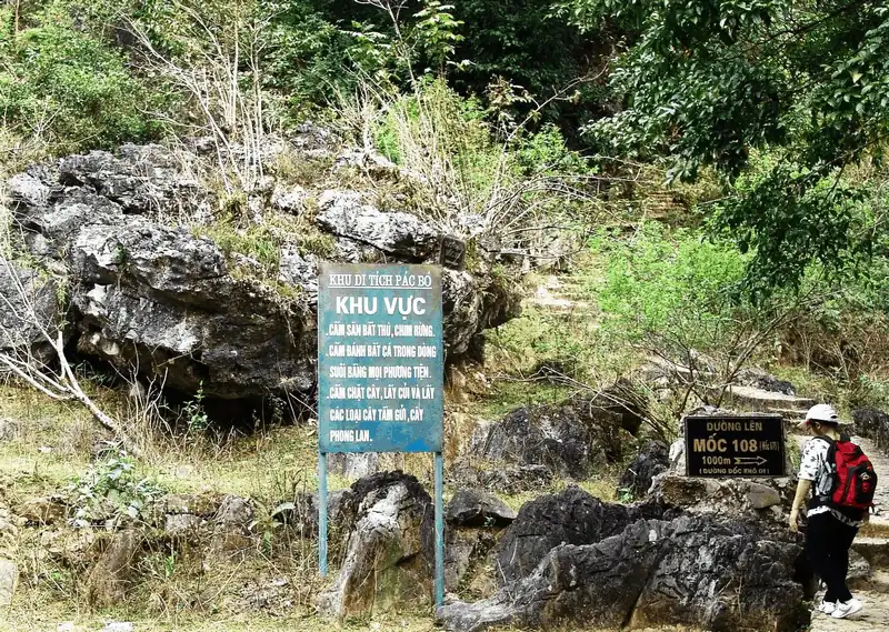 Wanderlust Tips Dao quanh cong vien dia chat toan cau 2018 o Cao Bang 13