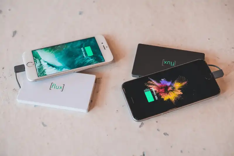 Wanderlust Tips Nhung thiet bi cong nghe duoc danh gia ca0 boi dan du lich 4