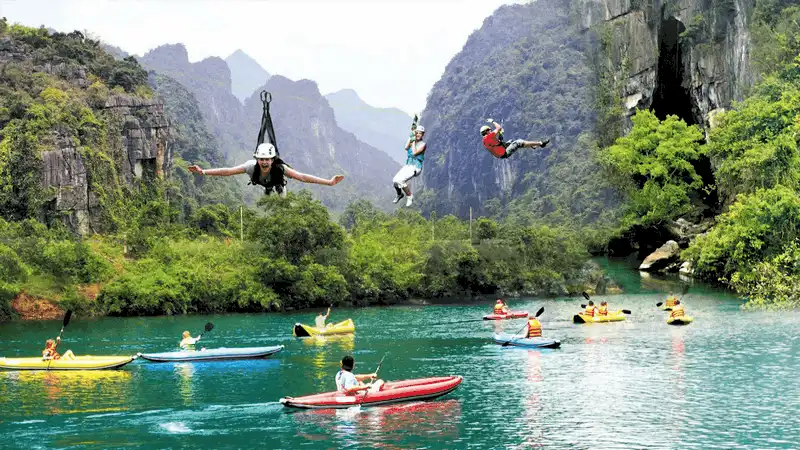 Wanderlust Tips chinh phuc duong truot zipline cho nhung ai ua mao hiem o Viet Nam 6