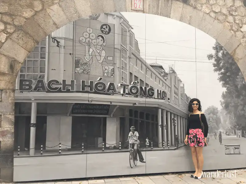 Wanderlust Tips ngam Ha Noi xua qua bich hoa tren pho Phung Hung 5