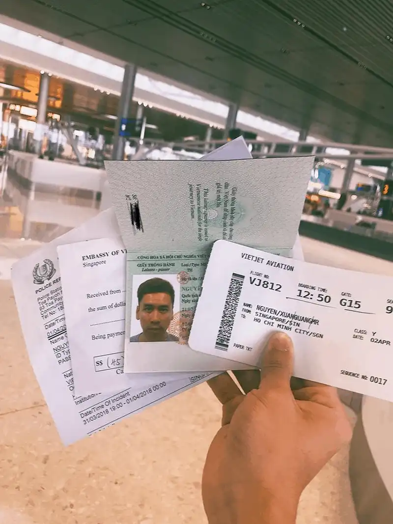Phải làm gì khi mất hộ chiếu ở nước ngoài? 7 Wanderlust Tips passport ra di khi dang vi vu o nuoc ngoai 1