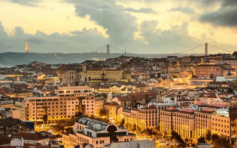 Wanderlust Tips top 5 diem den thu vi cho dip le 30 4 6