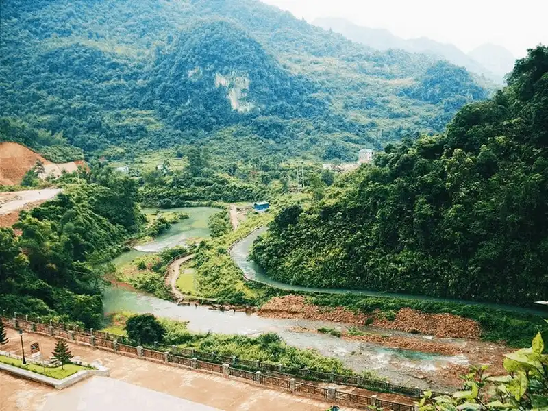 wanderlust tips kham pha khu di tich quoc gia dac biet pac bo cao bang 9