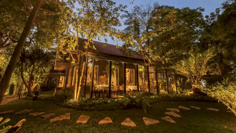 Top 10 nhà hàng châu Á tốt nhất năm 2018 8 wanderlust tips top 10 nha hang chau tot nhat nam 2018 4