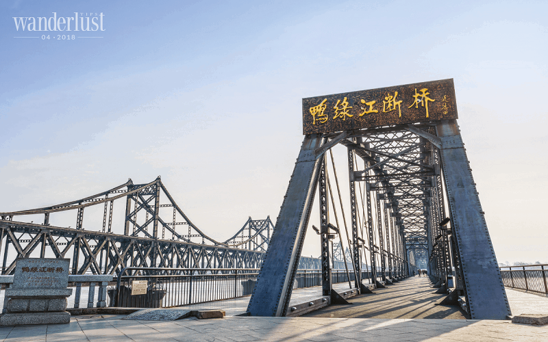 Bên dòng sông biên giới