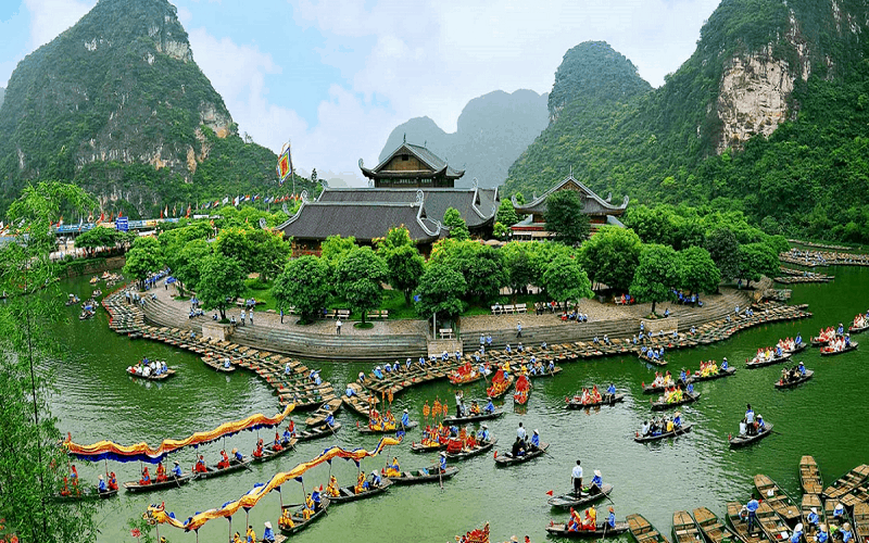 wanderlust tips ninh binh sap chuc tuan du lich sac vang tam coc trang 0
