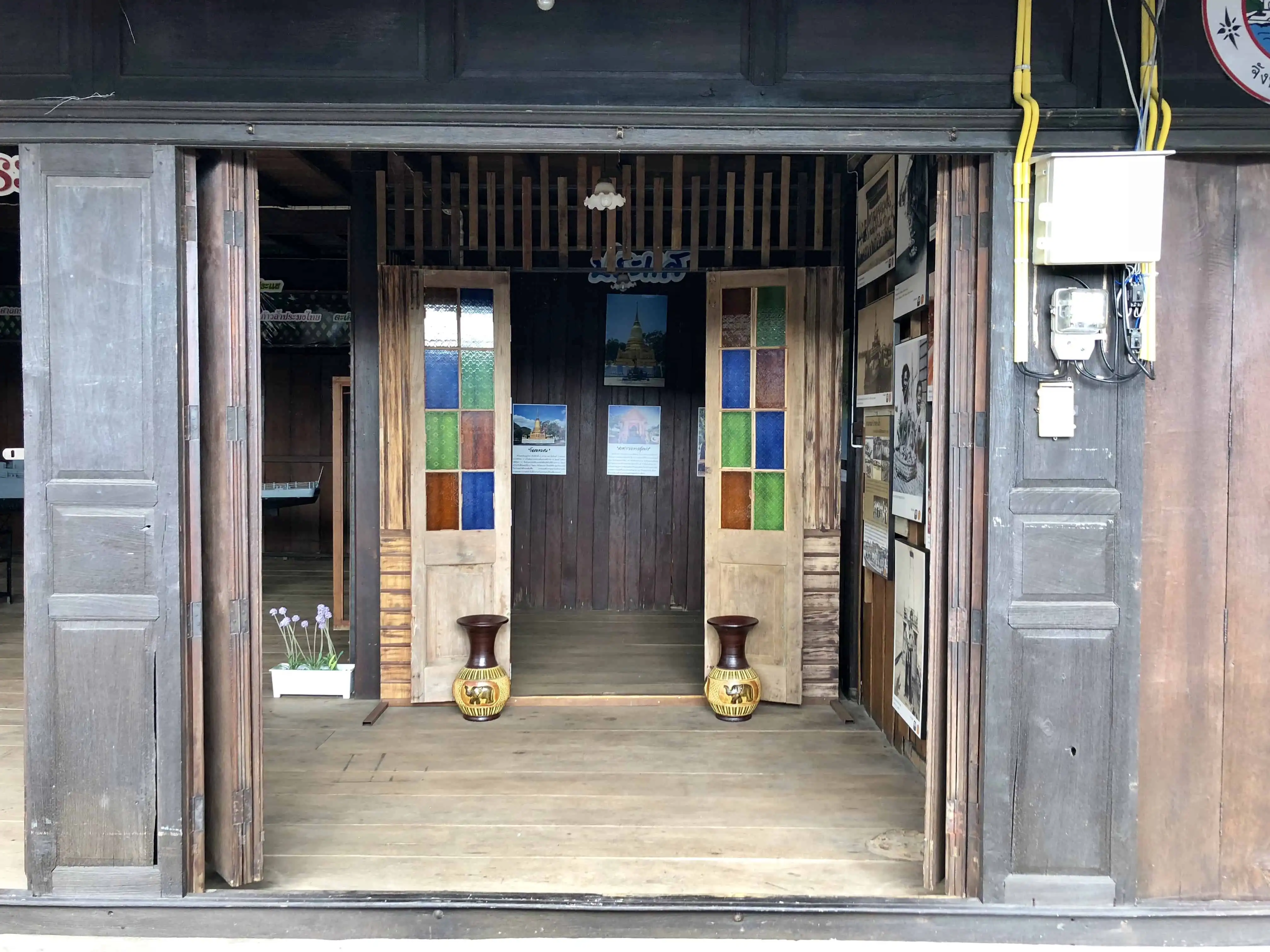 Tạp chí du lịch Wanderlust Tips Prasae - Thị trấn nhỏ xinh ở Rayong, Thái Lan