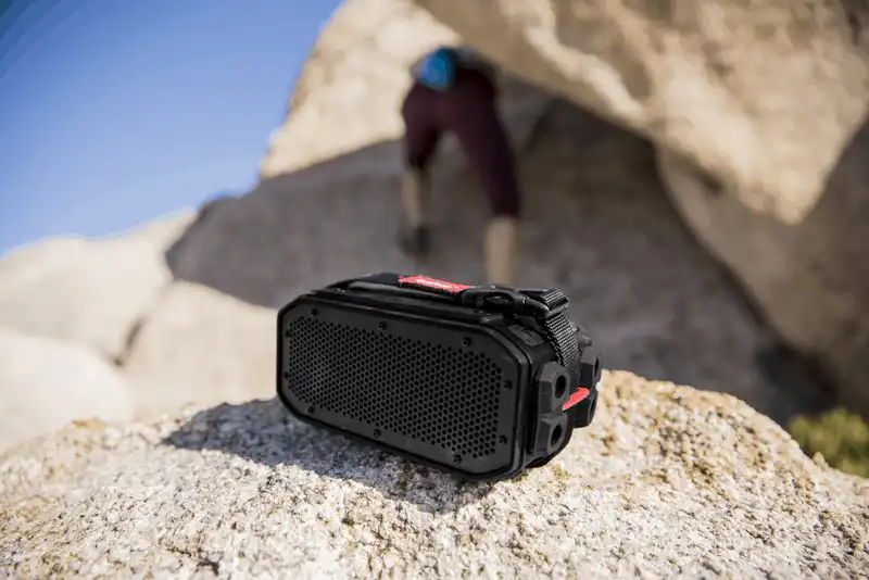 10 phụ kiện công nghệ cho dân du lịch dưới 50USD 7 Tạp chí du lịch Wanderlust Tips 10 phụ kiện công nghệ cho dân du lịch dưới 50USD