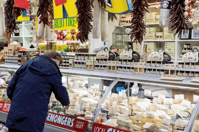 Tạp chí du lịch Wanderlust Tips 5 điểm mua sắm lừng danh ở Belfast Vương quốc Anh