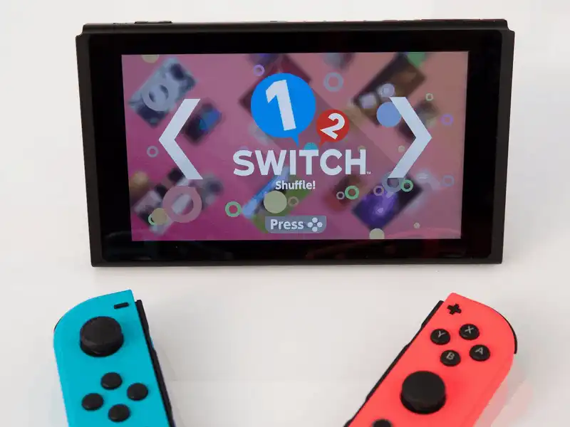 Tạp chí du lịch Wanderlust Tips5 phụ kiện công nghệ du lịch giúp bạn giải trí trong chuyến bay dài