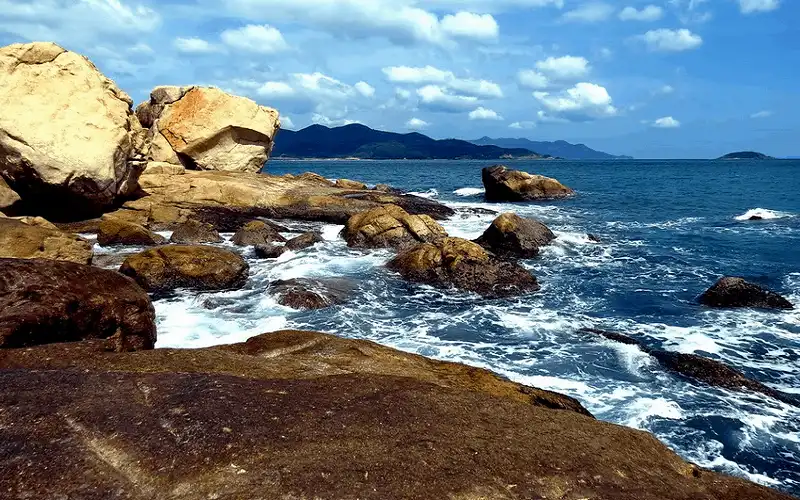 Có một Hòn Đỏ đẹp đến kì lạ ở Ninh Thuận 12 Tạp chí du lịch Wanderlust Tips có một hòn đỏ đẹp đến lạ ở Ninh Thuận