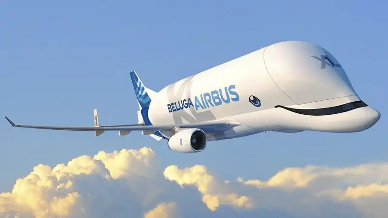 Tạp chí du lịch Wanderlust Tips Độc đáo trước chiếc máy bay Beluga XL hình cá voi trắng của Airbus