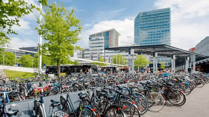 Tạp chí du lịch Wanderlust Tips những vùng đất lý tưởng cho tour du lịch bằng xe đạp