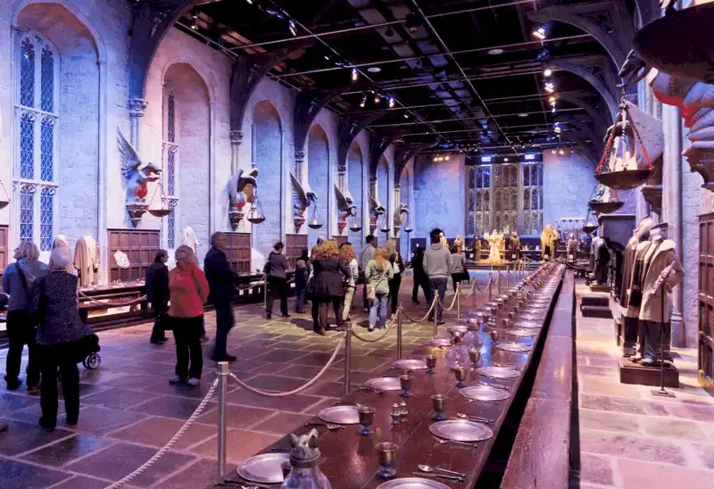 Tạp chí du lịch Wanderlust Tips tour du lịch chỉ có ở Vương quốc Anh