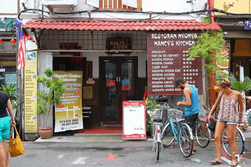 Wanderlust tips tat tan tat nhung diem uong hut khach o melaka malaysia 1