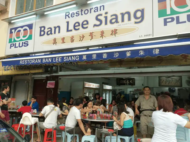 Wanderlust tips tat tan tat nhung diem uong hut khach o melaka malaysia 14