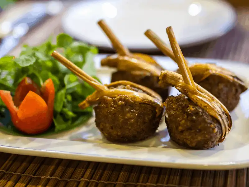 Tạp chí du lịch Wanderlust Tips Top 5 nhà hàng nổi tiếng ở Luang Prabang, Lào