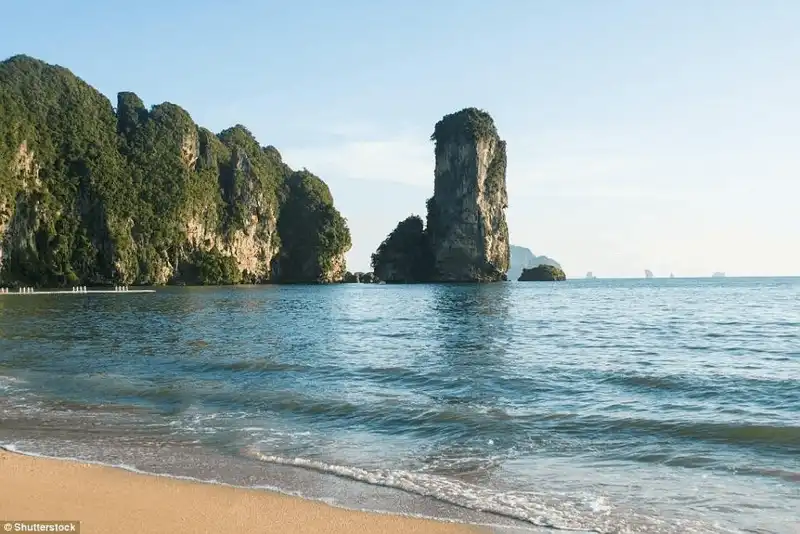 Tạp chí du lịch Wanderlust Tips 10 bãi biển hấp dẫn nhất thế giới, theo Instagram