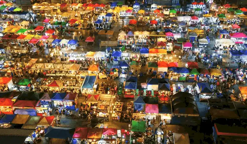 Tạp chí Du lịch Wanderlust Tips 10 chợ đêm lớn nhất thế giới