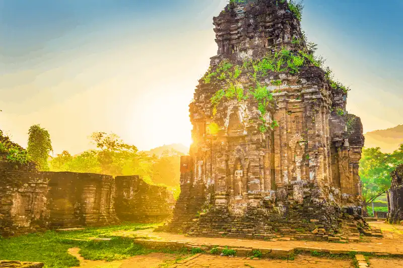 17 lý do du khách nên tới Việt Nam, theo Telegraph 9 Tạp chí du lịch Wanderlust Tips 17 lý do du khách nên tới ghé thăm Việt Nam, theo Telegraph