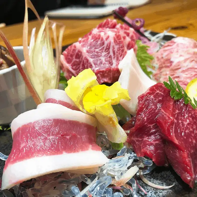 4 món thịt sống "độc nhất vô nhị" trên thế giới 7 Tạp chí Du lịch Wanderlust Tips 4 món thịt sống "độc nhất vô nhị" trên thế giới