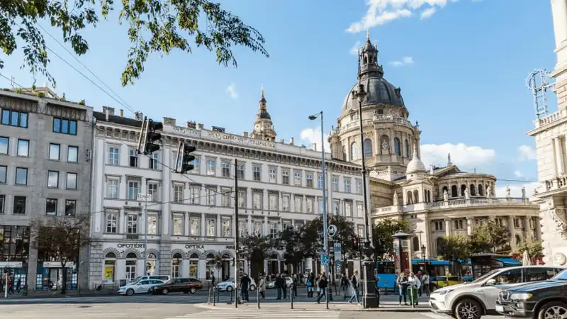 7 điểm mua sắm hấp dẫn ở Budapest 11 Tạp chí Du lịch Wanderlust Tips 7 điểm mua sắm hấp dẫn ở Budapest