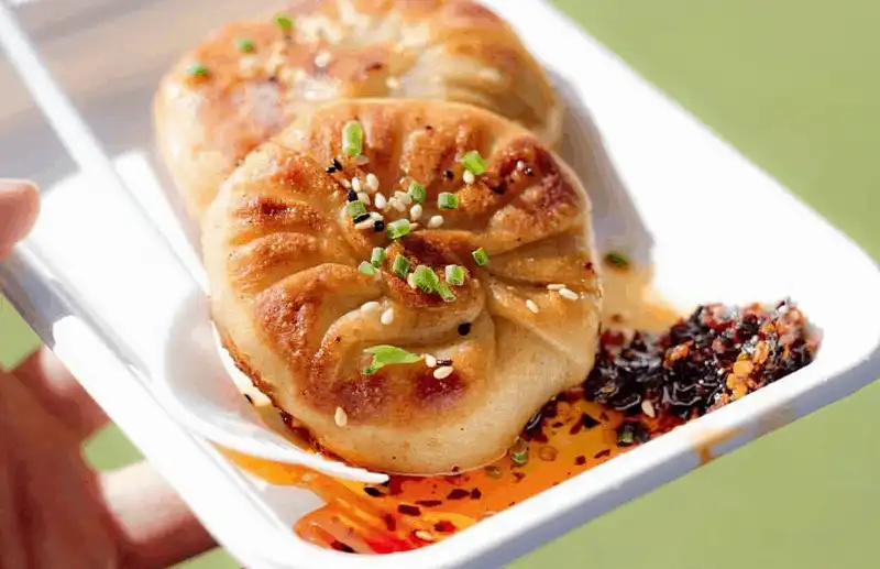 7 món ăn đường phố ở Trung Quốc bỏ qua là tiếc ngậm ngùi 6 Tạp chí Du lịch Wanderlust Tips 7 món ăn đường phố ở Trung Quốc bỏ qua là tiếc ngậm ngùi