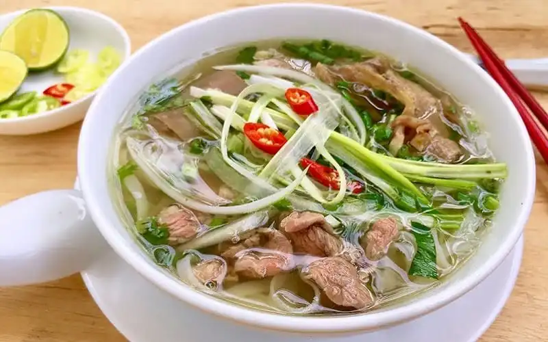 Tạp chí Du lịch Wanderlust Tips 8 món ăn nổi tiếng lẫy lừng trên thế giới mà giá rẻ bèo