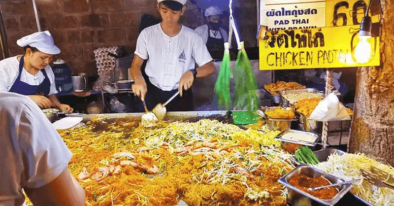 Tạp chí Du lịch Wanderlust Tips 8 món ăn nổi tiếng lẫy lừng trên thế giới mà giá rẻ bèo