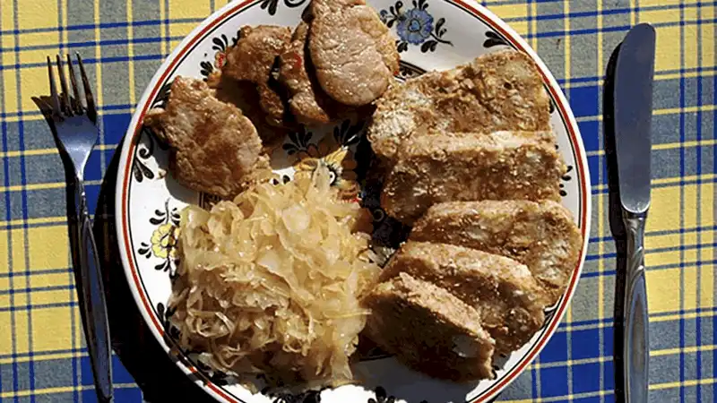 Tạp chí Du lịch Wanderlust Tips 8 món ăn nhất định phải thử khi tới Prague, Cộng hòa Séc