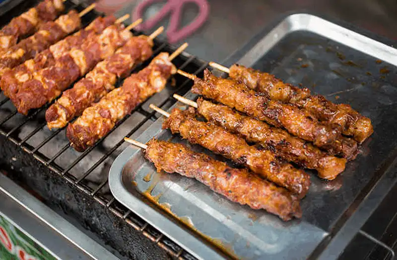 Tạp chí Du lihcj Wanderlust Tips 9 món ăn đường phố ở Hà Nội nhất định phải thử