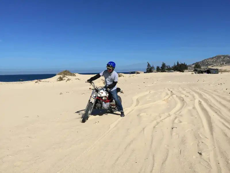 Tạp chí du lịch Wanderlust Tips Chàng trai 9x và mơ ước được đem dù lượn bay khắp thế gian