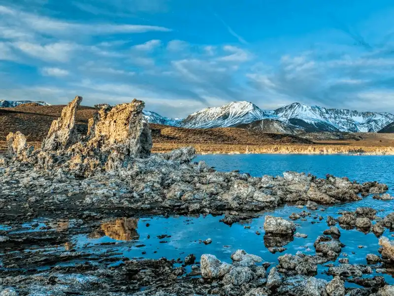 Tạp chí du lịch Wanderlust Tips Điểm danh 10 hồ nước đẹp nhất nước Mỹ