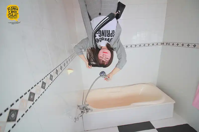 Tạp chí du lịch Wanderlust Tips Điểm danh 4 ngôi nhà úp ngược cực độc đáo tại Việt Nam