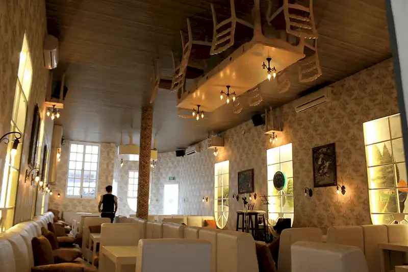 Tạp chí du lịch Wanderlust Tips Điểm danh 4 ngôi nhà úp ngược cực độc đáo tại Việt Nam