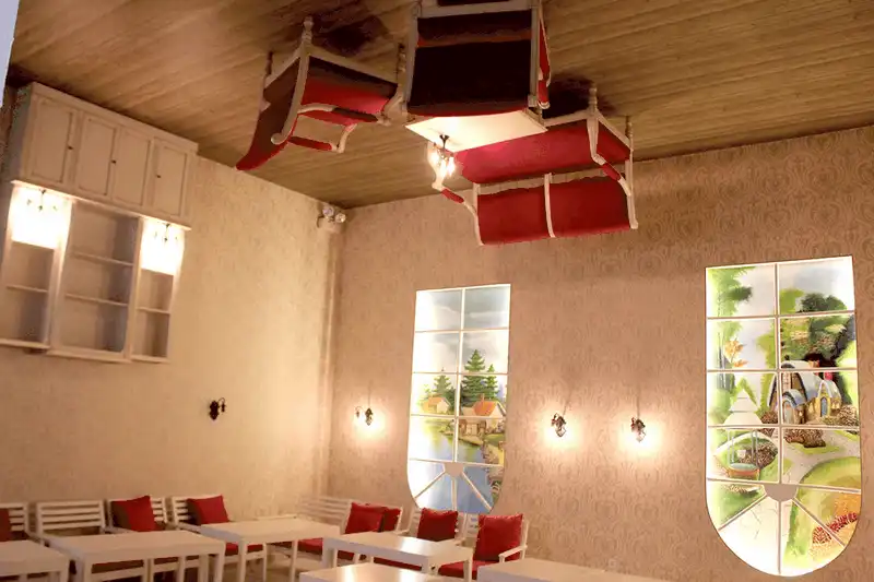 Tạp chí du lịch Wanderlust Tips Điểm danh 4 ngôi nhà úp ngược cực độc đáo tại Việt Nam