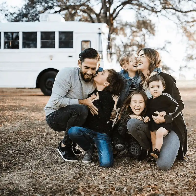 Tạp chí du lịch Wanderlust Tips Du lịch thế giới trên những chiếc xe tự lái (Kỳ 2)