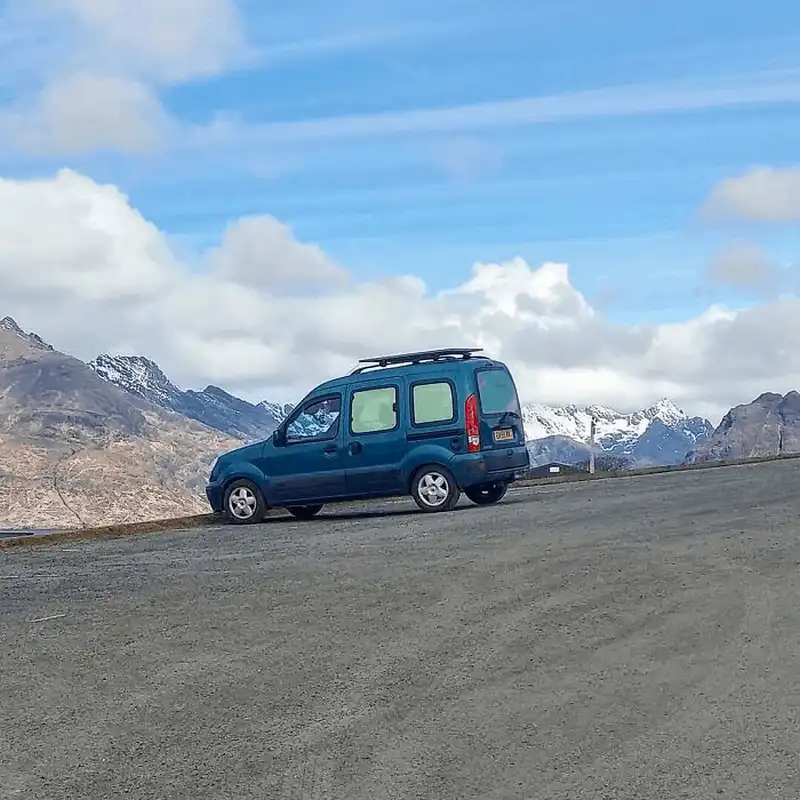 Tạp chí du lịch Wanderlust Tips Du lịch thế giới trên những chiếc xe tự lái (Kỳ 2)