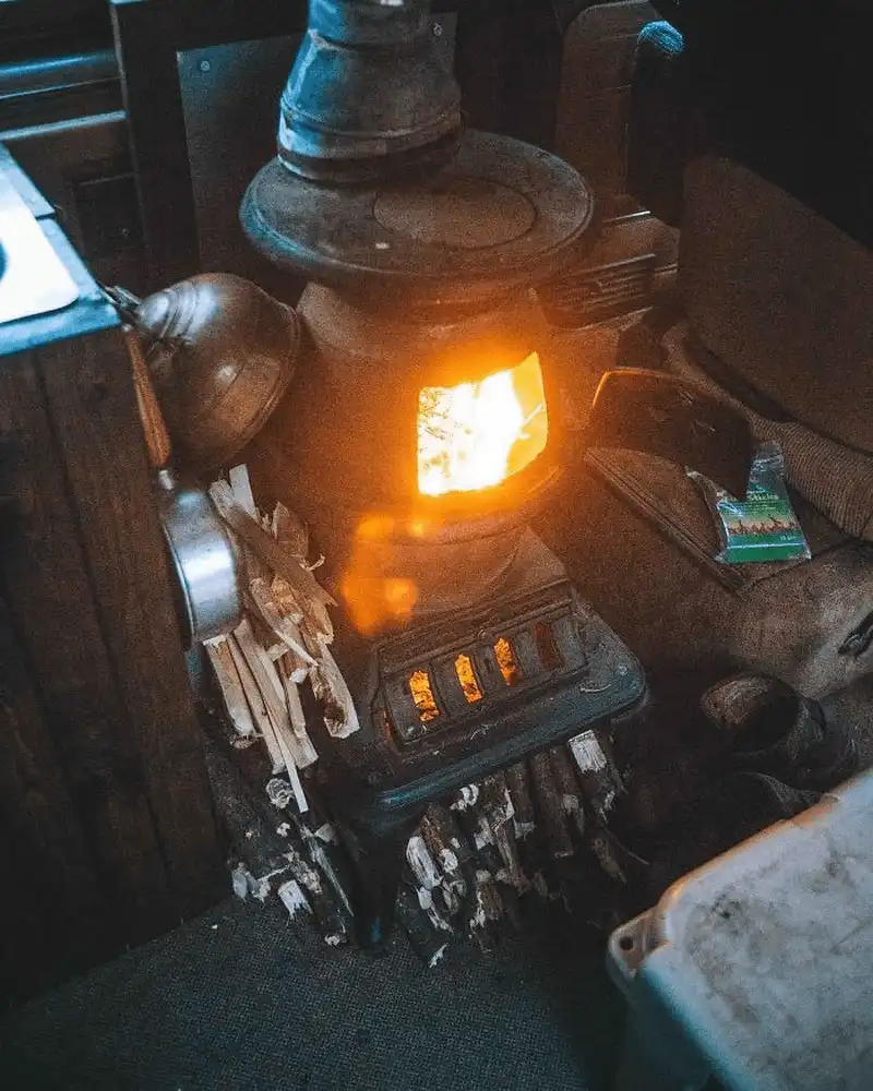 Tạp chí du lịch Wanderlust Tips Du lịch thế giới trên những chiếc xe tự lái (Kỳ 2)