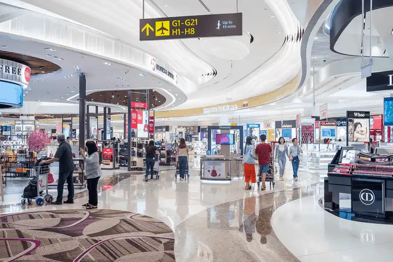 Tạp chí du lịch Wanderlust Tips Ghé thăm sân bay Changi số 1 thế giới