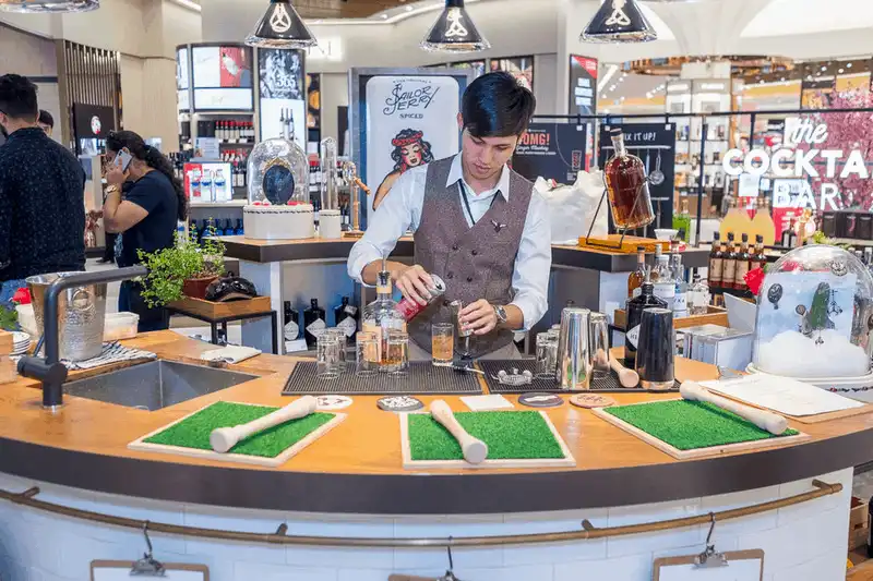 Tạp chí du lịch Wanderlust Tips Ghé thăm sân bay Changi số 1 thế giới