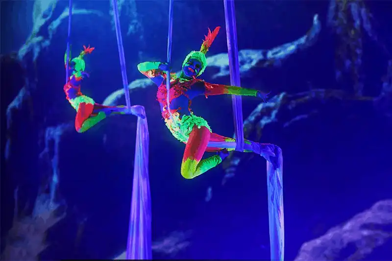 Tạp chí Du lịch Wanderlust Tips KAAN Show - chương trình tuyệt đỉnh không thể bỏ lỡ khi đến Thái Lan 