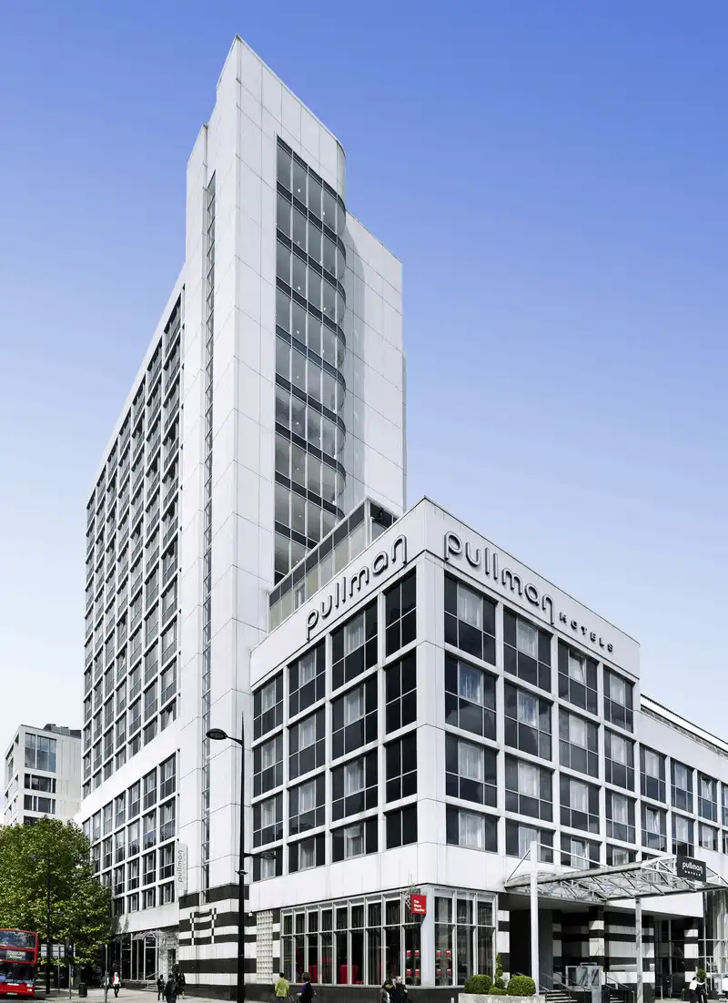 Tạp chí Du lịch Wanderlust Tips Khai trương khách sạn Pullman đầu tiên tại Singapore