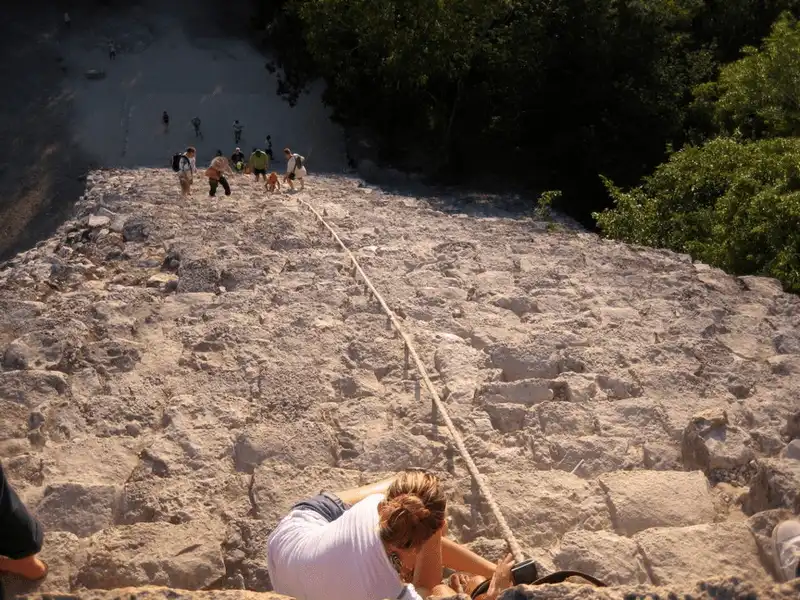 Tạp chí du lịch Wanderlust Tips Khám phá tàn tích của người Maya ở Riviera Maya, Mexico 