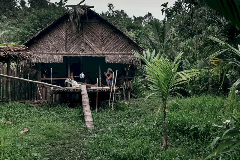 Kỳ lạ bộ tộc Mentawai sống như người tiền sử ở Indonesia 5 Tạp chí du lịch Wanderlust Tips Kỳ lạ bộ tộc Mentawai sống như người tiền sử ở Indonesia